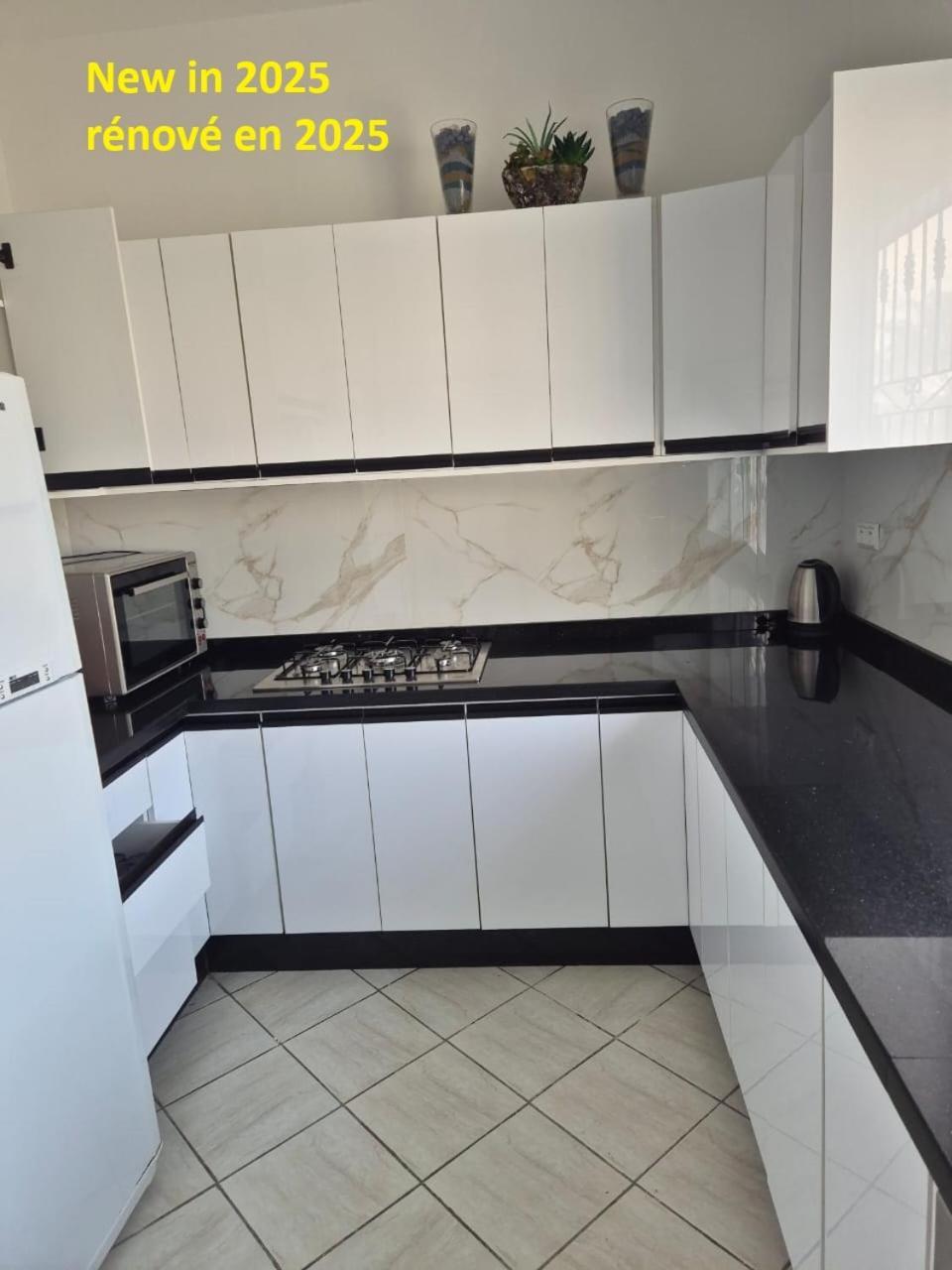 Jibila Stylish Duplex - Ocean View - Airport - Wifi - Renovated 2025 아파트 외부 사진